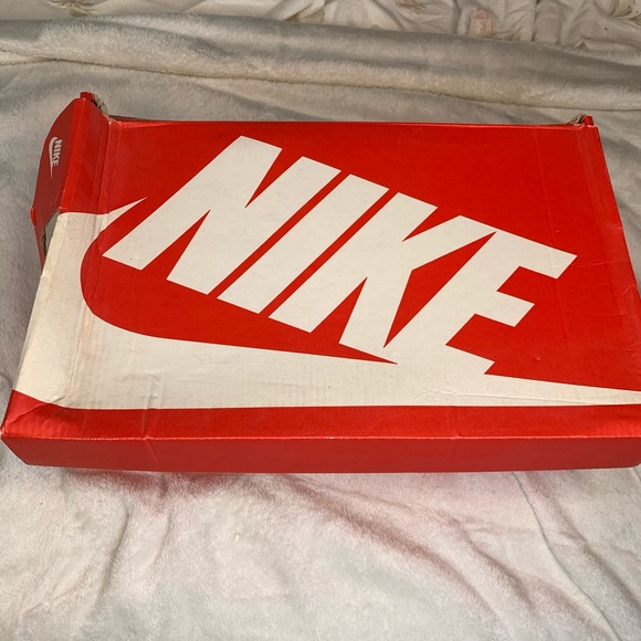 Nike Kwazi (GS) - Picture 7 of 8